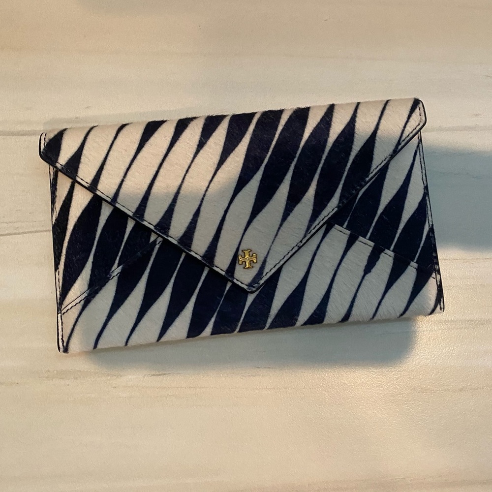Tory Burch wallet